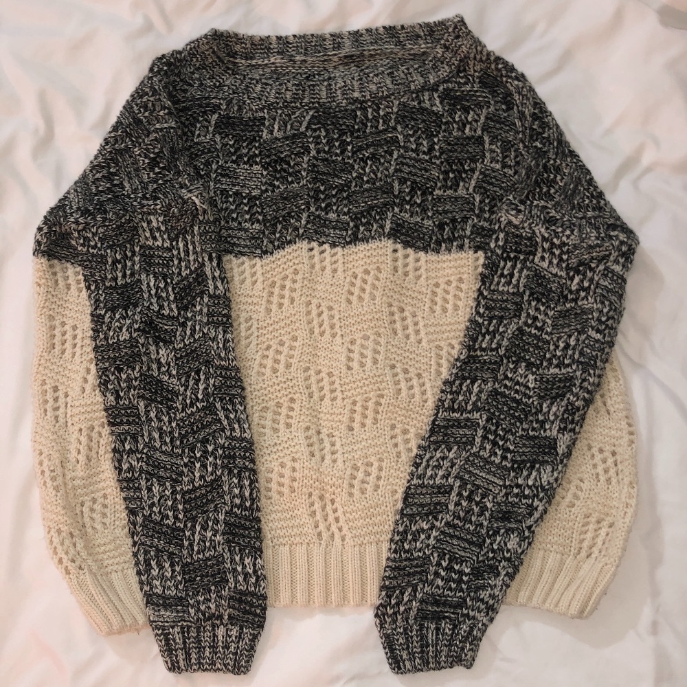 Oversize knit sweater